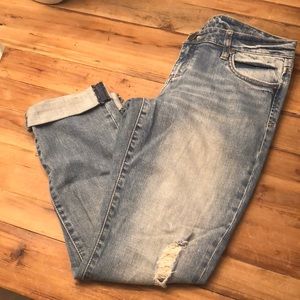 Distressed boyfriend jeans